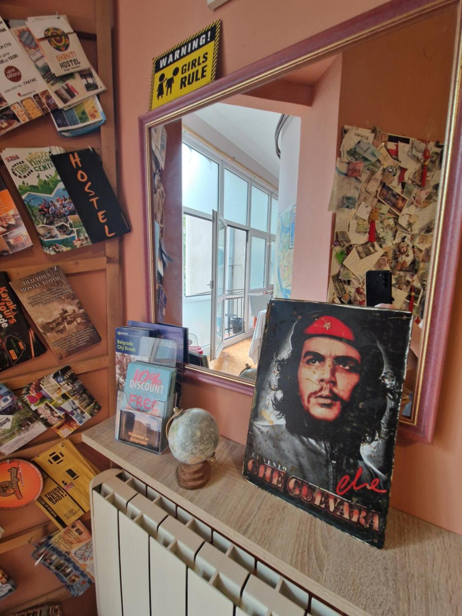 Hostelche Hostel Belgrade Luaran gambar